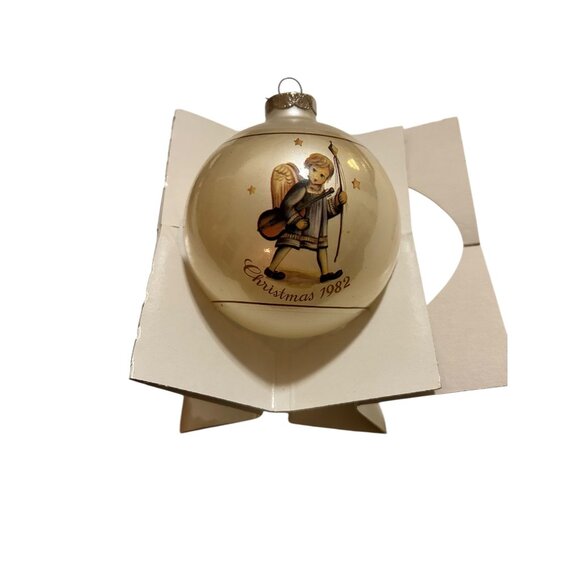 Vintage 1982 Angelic Procession Christmas Ornament By Berta Hummel - Picture 2 of 16